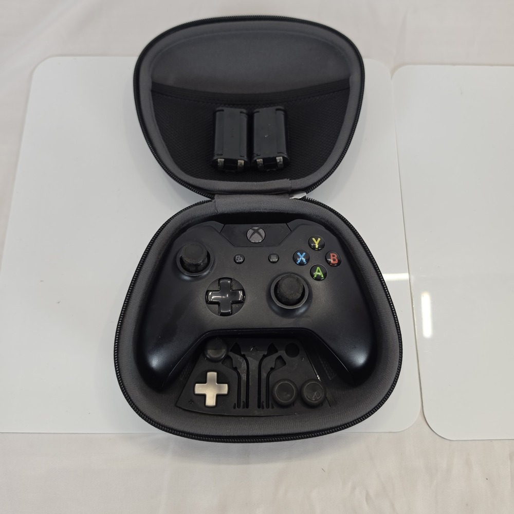 Xbox One Wireless Controller Model 1537 Bundle w/ Elite Case Parts & Batteries